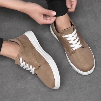 Airy Comfortable Running Shoe